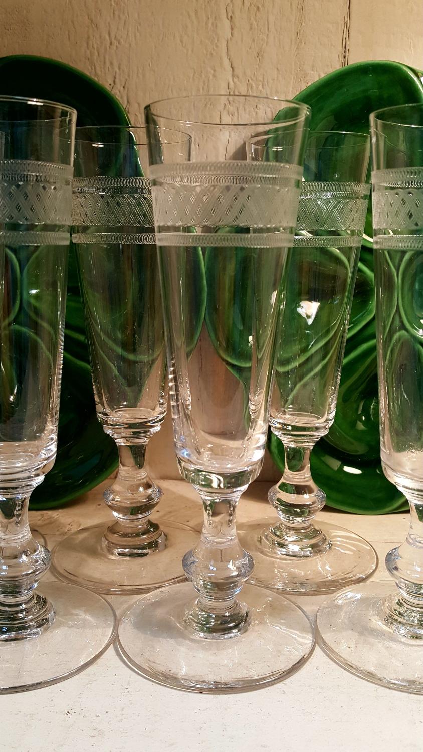 Set of 12 vintage french crystal champagne flutes