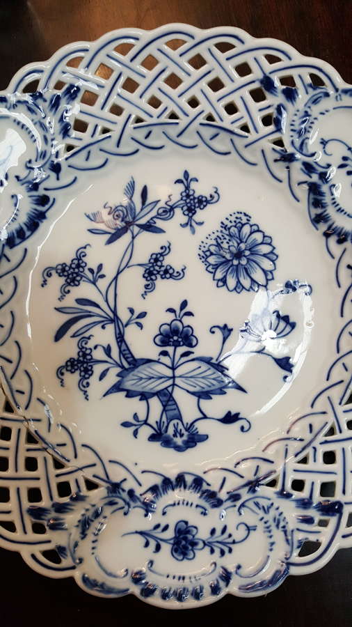 Pair of Meissen blue and white plates