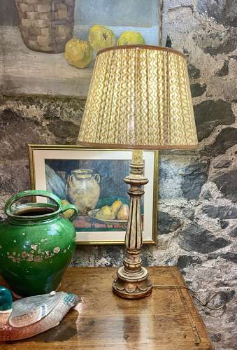 Italian painted wood table lamp with wax collar