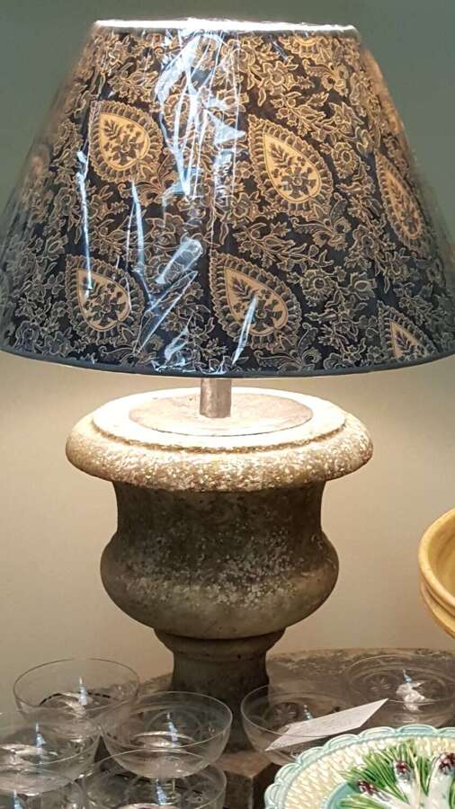 Marble urn lamp base