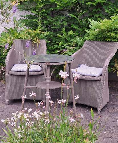 Vintage Lloyd Loom patio set